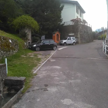 게스트하우스 La Grotta Dell'antica Calvasino - Jacuzzi 3*