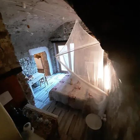 La Grotta Dell'antica Calvasino - Jacuzzi